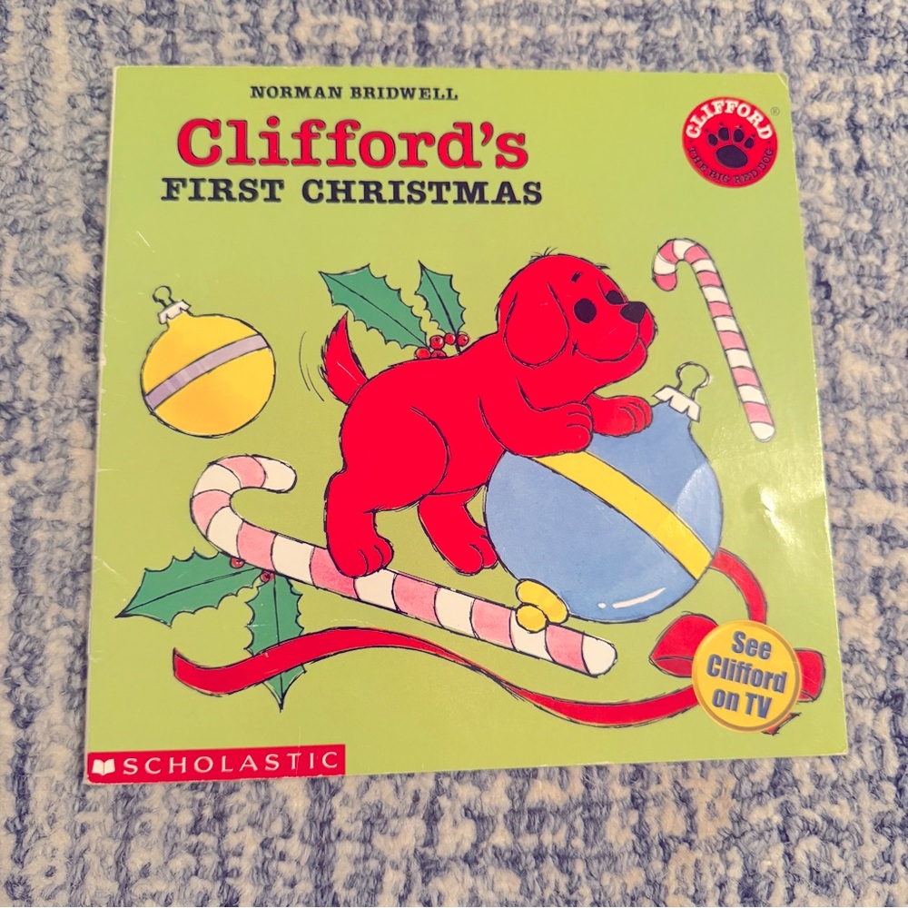 Set of 4 Assorted Clifford Story Books - Picture 4 of 5